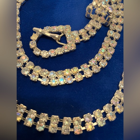 Genuine Aurora Borealis vintage absolutely stunning buckle belt and necklace - Picture 2 of 8